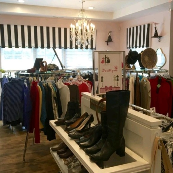 Meet your Posher, Virginia - Picture 2 of 6